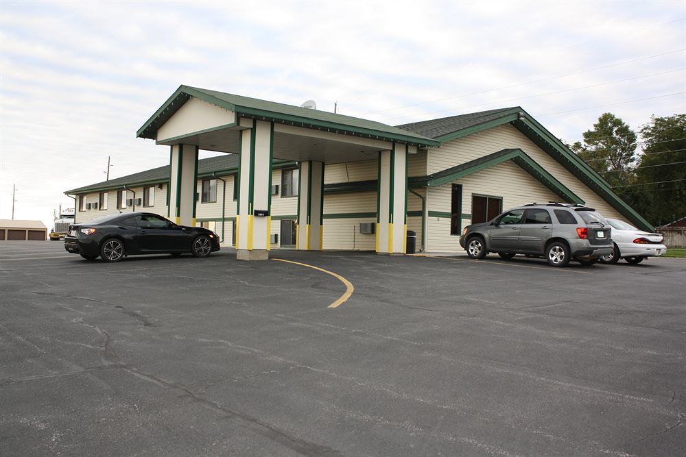 Super 8 By Wyndham Carroll Motel Exterior foto
